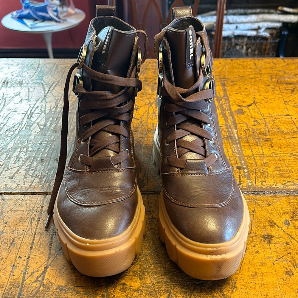 Caribou™ X Boot Lace Waterproof, womens 8.5 Brown Leather